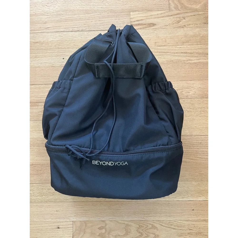 Beyond Yoga Convertible Gym Bag Backpack Women OS Black